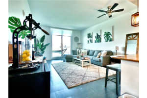 315 NE 3rd Ave, Fort Lauderdale, FL 33301, Sold 10/28/22