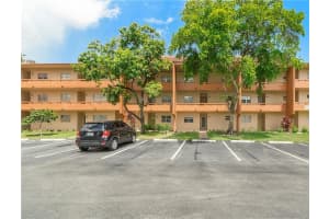 8810 W McNab Rd APT 104, Tamarac, FL 33321, Sold 08/30/22
