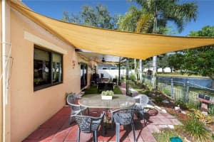 8330 SW 12th St, Pembroke Pines, FL 33025 Sold 09/15/22