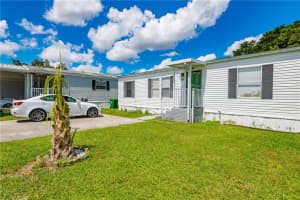 410 SW 134 Way, Davie, FL 33325 Sold 09/30/22