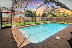 7007 NW 40th St, Coral Springs, FL 33065 Sold 10/18/22