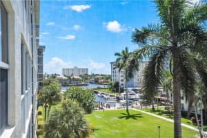 1  Harbourside Dr   407, Delray Beach, FL 33483 Sold 10/17/22