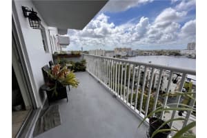 137 Golden Isles Dr, Hallandale Beach, FL 33009, Sold 12/09/22
