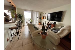 137 Golden Isles Dr, Hallandale Beach, FL 33009, Sold 12/09/22