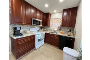 511 SE 27th Way, Boynton Beach, FL 33435, Sold 10/05/22