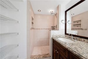 4205 N University Drive   305, Sunrise, FL 33351 Sold 10/07/22