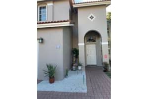 258 NW 107th Ave, Pembroke Pines, FL 33026, Sold 09/29/22