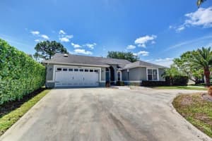 12865  Meadowbend Dr, Wellington, FL 33414 Sold 06/08/23