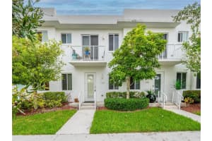2601 NE 212th Ter   109, Aventura, FL 33180 Sold 10/26/22