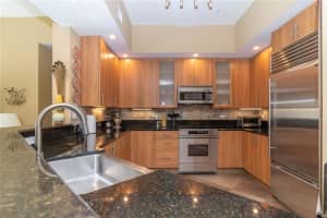 2633 NE 14th Ave   503, Wilton Manors, FL 33334 Sold 10/13/22