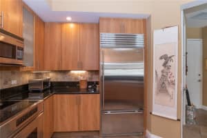 2633 NE 14th Ave   503, Wilton Manors, FL 33334 Sold 10/13/22