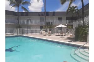 1470 N Dixie Hwy, Fort Lauderdale, FL 33304, Sold 02/21/23
