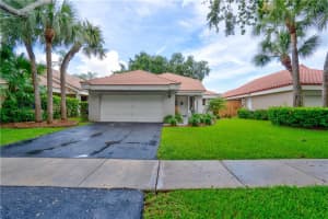 9801 NW 18th Dr, Plantation, FL 33322, Sold 03/15/23