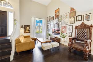 10721 SW 10th Ct, Davie, FL 33324 Sold 10/07/22