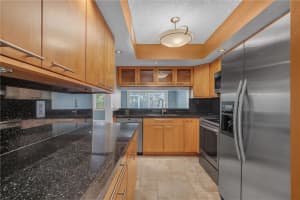 7957 NW 7th Ct, Plantation, FL 33324 Sold 09/16/22