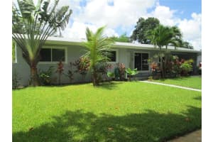 1025 W Country Club Cir, Plantation, FL 33317 Sold 11/17/22