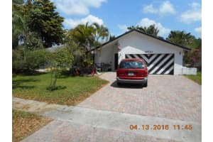 8521 SW 27th Pl, Davie, FL 33328, Sold 04/24/23