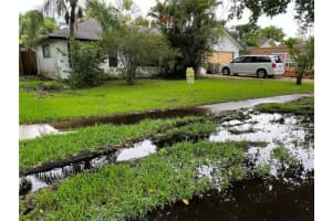 8521 SW 27th Pl, Davie, FL 33328, Sold 04/24/23