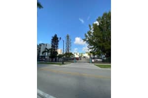 17560 Atlantic Blvd, Sunny Isles Beach, FL 33160, Sold 11/18/22