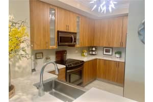 2601 NE 14th Ave, Wilton Manors, FL 33334, Sold 10/12/22