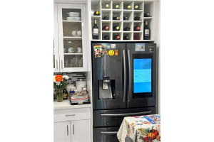4211 NW 41st St   202, Lauderdale Lakes, FL 33319 Sold 10/11/22