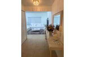 1580 NW 98th Way, Pembroke Pines, FL 33024 Sold 10/21/22