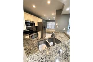 8863 W Sunrise Blvd   8863, Plantation, FL 33322 Sold 09/15/22