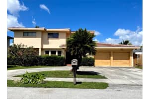 1500 SW 98th Ave, Pembroke Pines, FL 33025 Sold 09/09/22