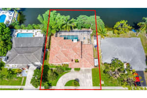 1500 SW 98th Ave, Pembroke Pines, FL 33025 Sold 09/09/22