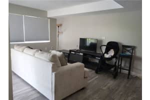 3287 NW 44th St, Oakland Park, FL 33309, Sold 11/28/22