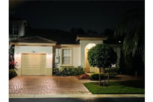 7961 NW 20th St, Pembroke Pines, FL 33024, Sold 09/27/22