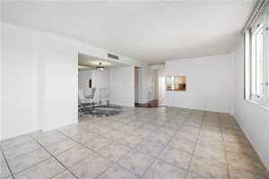 2200 NE 33   4A, Fort Lauderdale, FL 33305 Sold 11/14/22