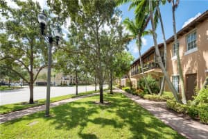 706 SW 147TH AVE   706, Pembroke Pines, FL 33027 Sold 11/03/22