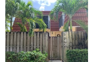 9942 NW 6th Pl, Plantation, FL 33324, Sold 10/28/22