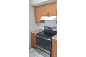 5208 NW 18th Ct   1K, Lauderhill, FL 33313 Sold 11/28/22