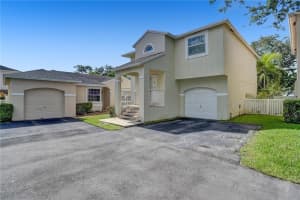 11936 NW 12th St, Pembroke Pines, FL 33026, Sold 10/14/22