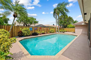 10647 NW 6th Ct, Coral Springs, FL 33071, Sold 11/10/22