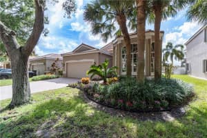 5747 NW 49th Ln, Coconut Creek, FL 33073, Sold 10/07/22
