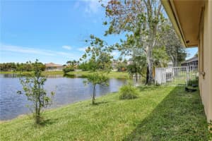 5725 NW 48th Ct, Coral Springs, FL 33067, Sold 10/07/22