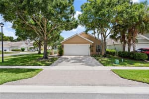 106 Hamilton Terrace, West Palm Beach, FL 33414, Sold 10/26/22