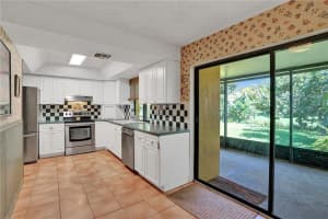 3950 SW 82nd Ter, Davie, FL 33328 Sold 11/16/22