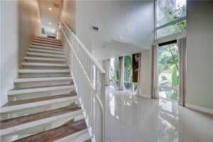 601 NE 27th St, Miami, FL 33137, Sold 09/13/22