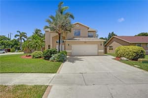 5847 SW 57th Way, Davie, FL 33314, Sold 10/25/22