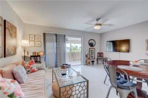 5180 E Sabal Palm Blvd, Tamarac, FL 33319, Sold 09/27/22