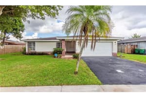 8012 NW 75th Ave, Tamarac, FL 33321, Sold 09/30/22