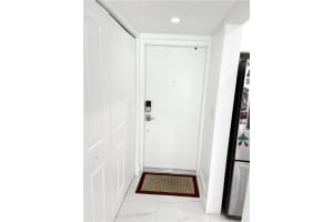 3050 Sunrise Lakes Dr E APT 122, Sunrise, FL 33322, Sold 09/30/22