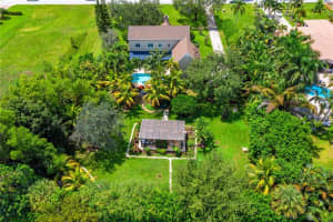 12261 SW 2nd St, Plantation, FL 33325 Sold 10/21/22