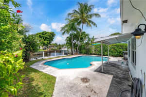 825  Argonaut Is, Dania Beach, FL 33004 Sold 10/03/22