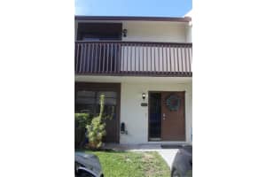 869 NW 47th St, Pompano Beach, FL 33064, Sold 10/12/22