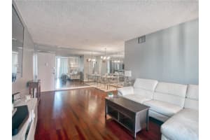 137  Golden Isles Dr   312, Hallandale Beach, FL 33009 Sold 11/04/22